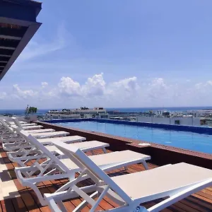https://piedra-azul.quintano-roohotels.com